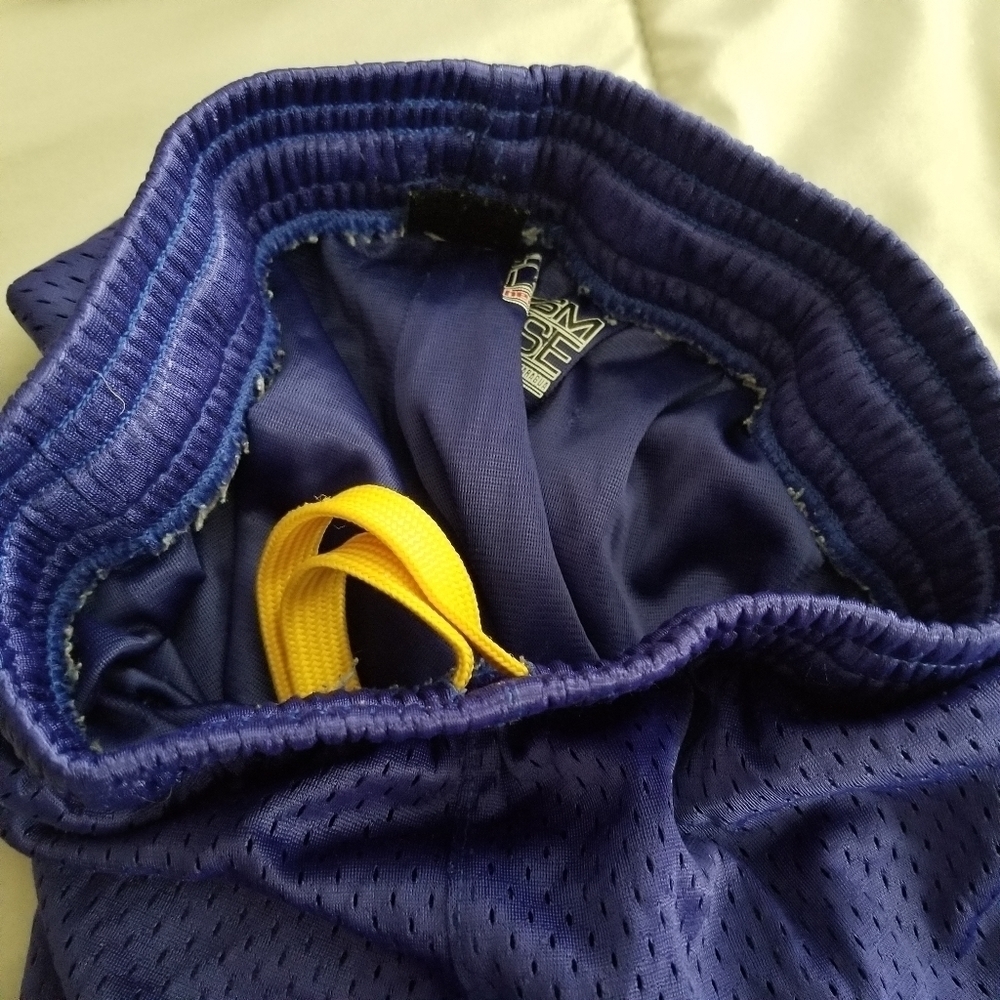 Under Armour Boy's Heatgear Shorts - Picture 11 of 13